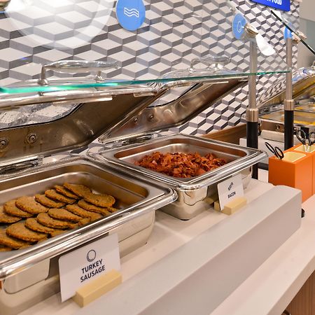 Holiday Inn Express & Suites Fond Du Lac By Ihg Экстерьер фото