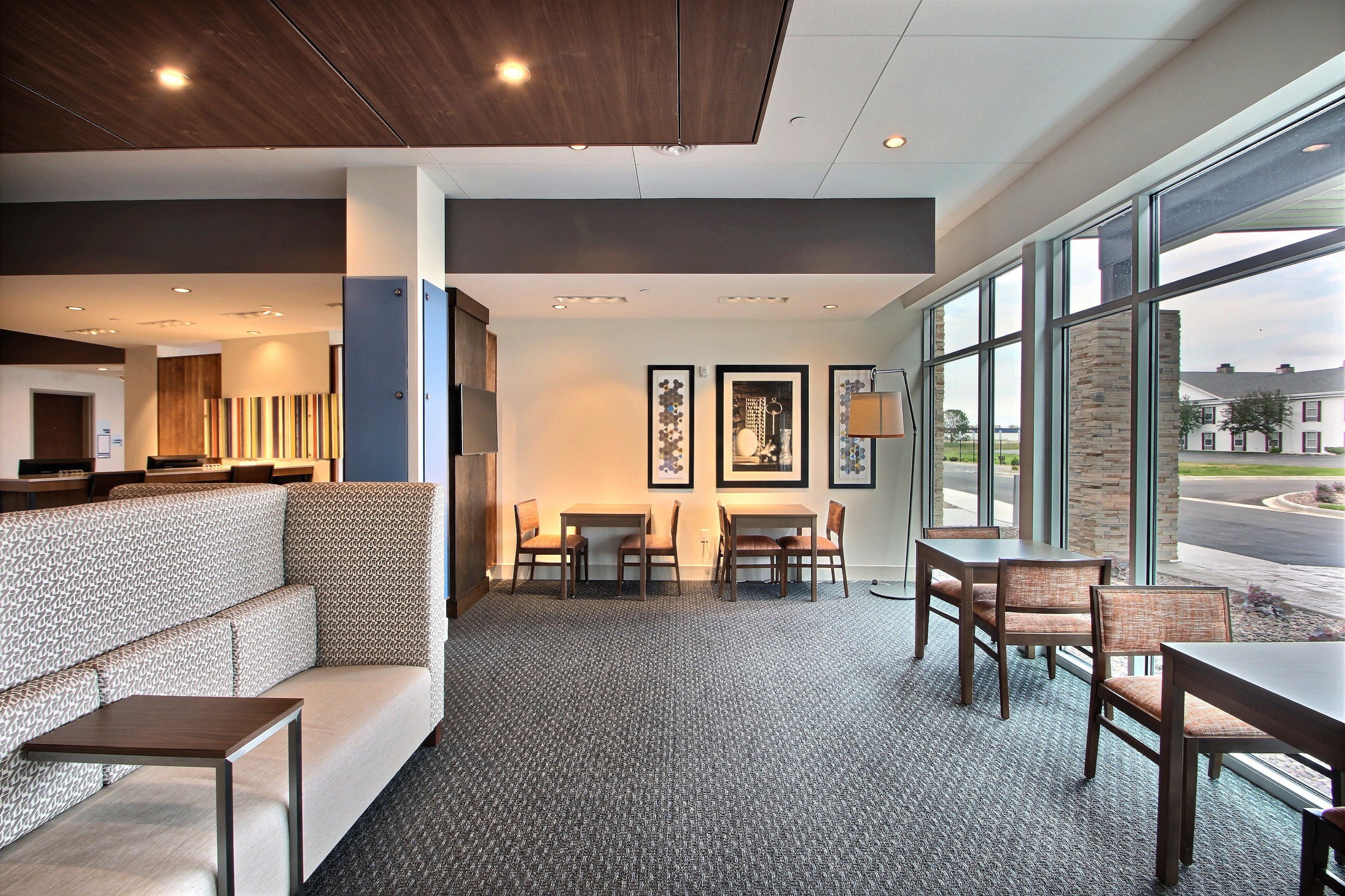 Holiday Inn Express & Suites Fond Du Lac By Ihg Экстерьер фото